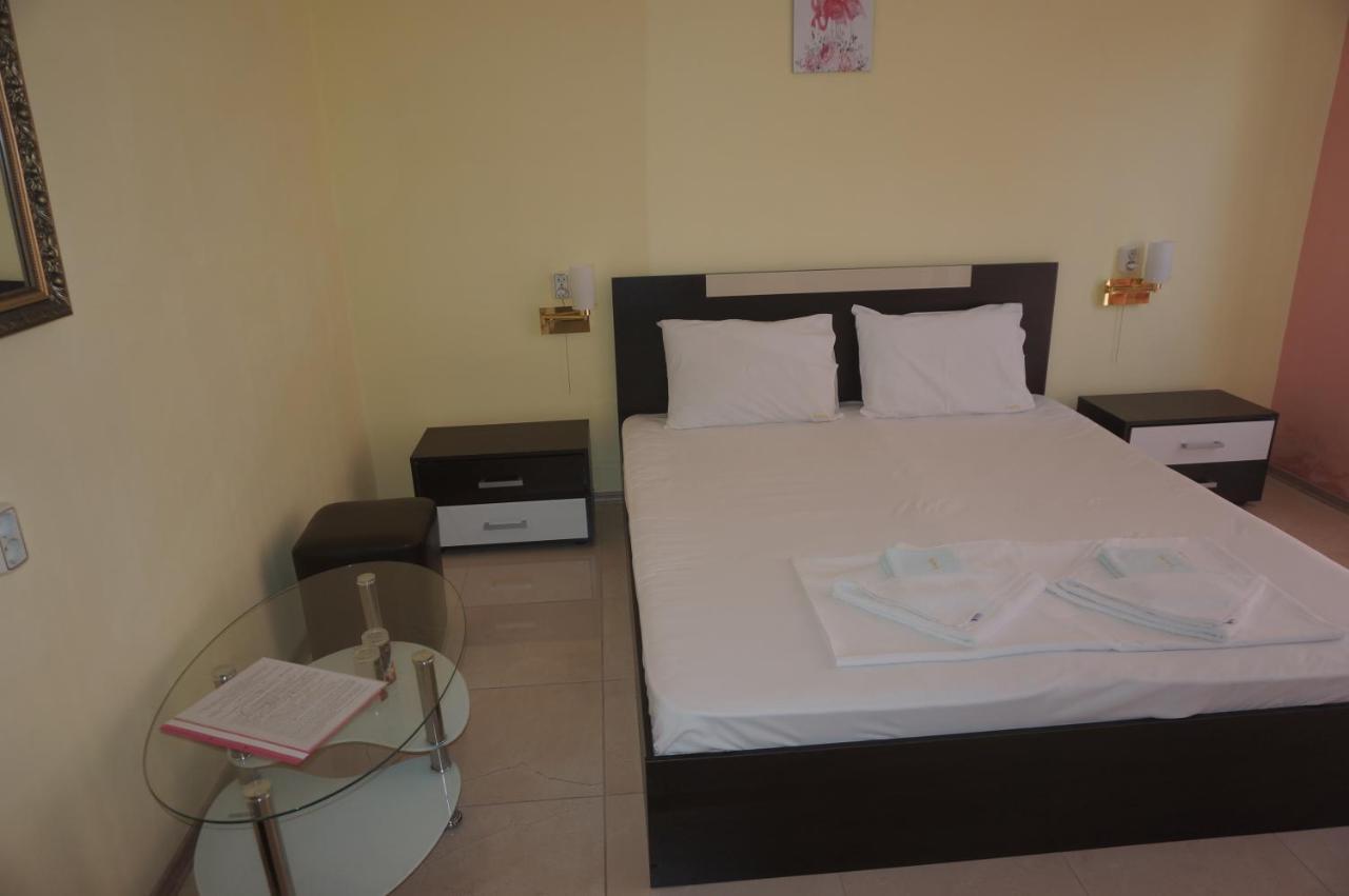 Lenny Hotel Kranevo Bagian luar foto